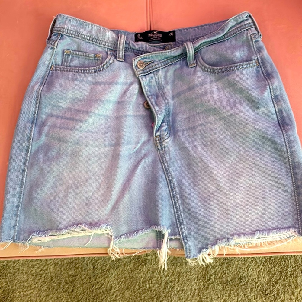 High-rise Hollister mini skirt